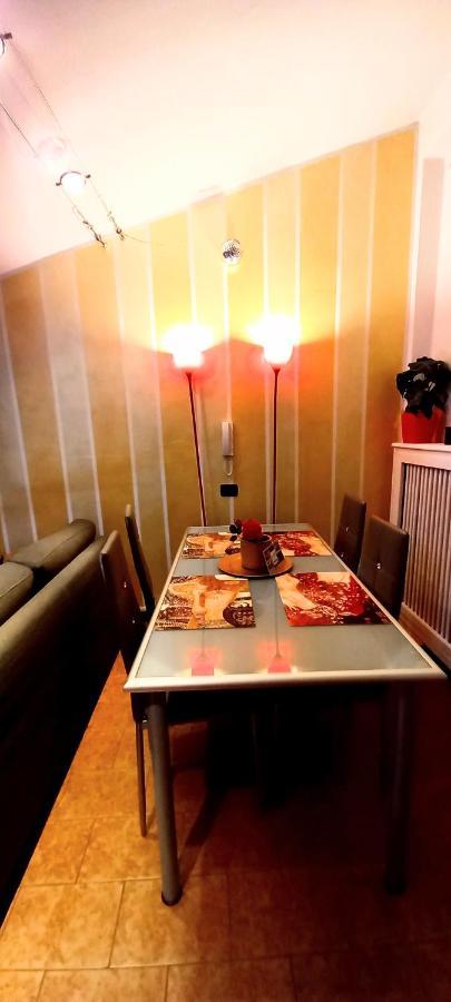 Dino Il Mansardino Apartman Ome Kültér fotó