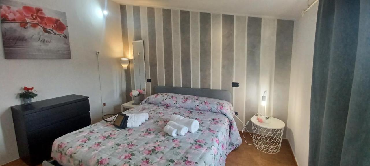 Dino Il Mansardino Apartman Ome Kültér fotó